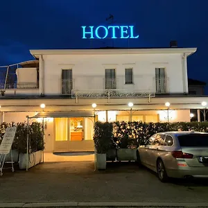 https://ca-nova-marghera.hotelslidodijesolo.com
