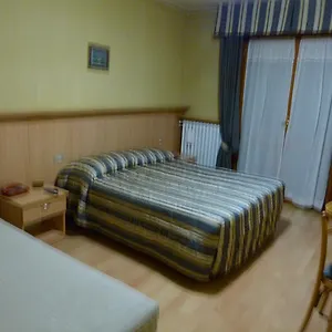 https://albergo-larice-bianco.it-lombardy.com