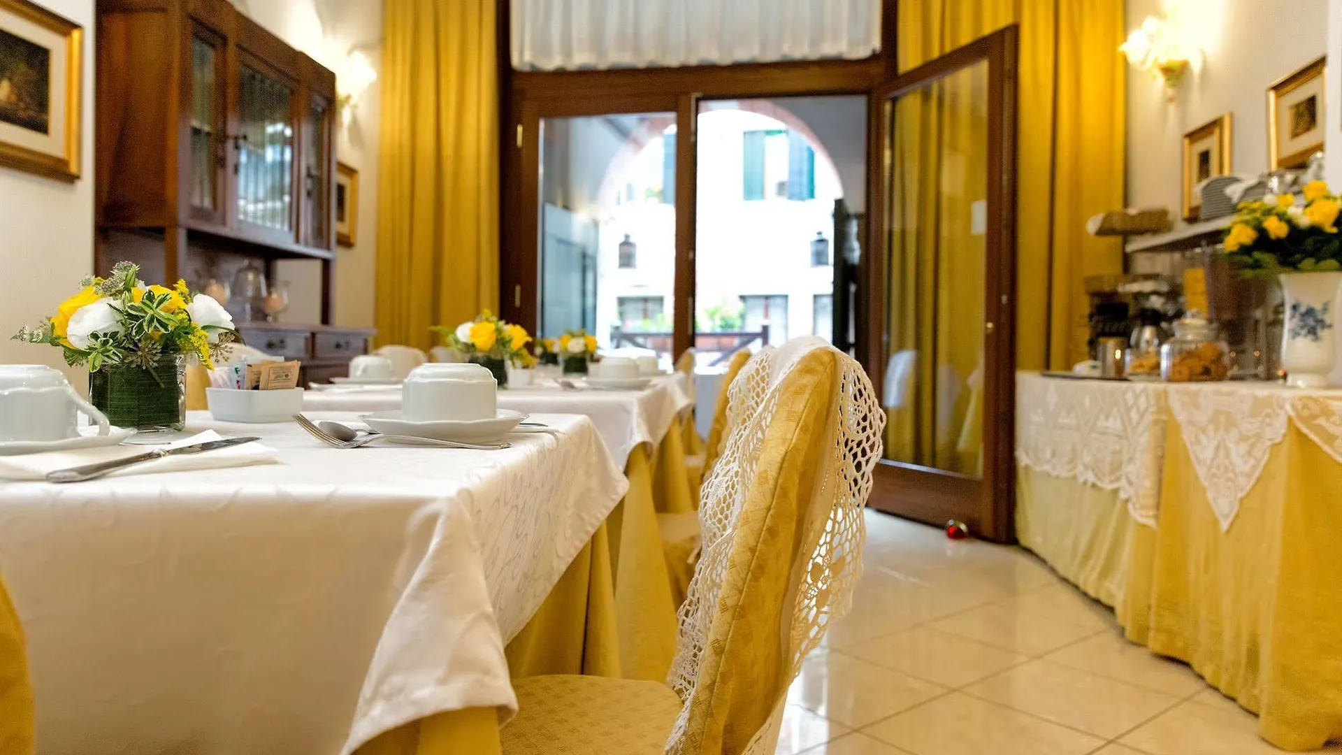 Bed & Breakfast Alla Vite Dorata Venice